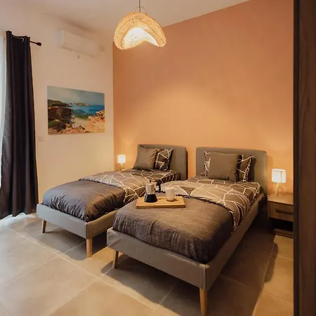 St Julians's Boho * Is-Swieqi