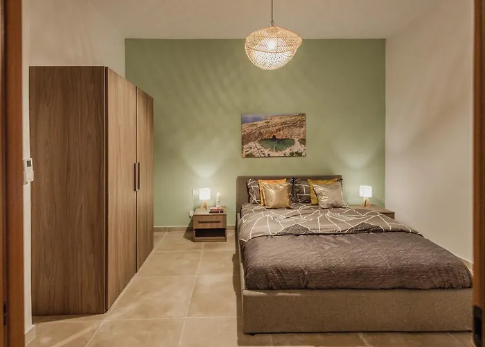 St Julians's Boho * Is-Swieqi