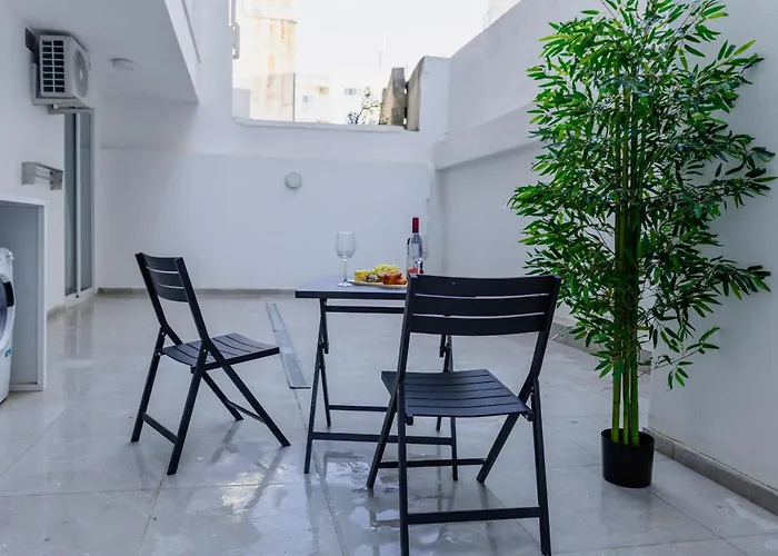 Apartment St Julians's Boho *